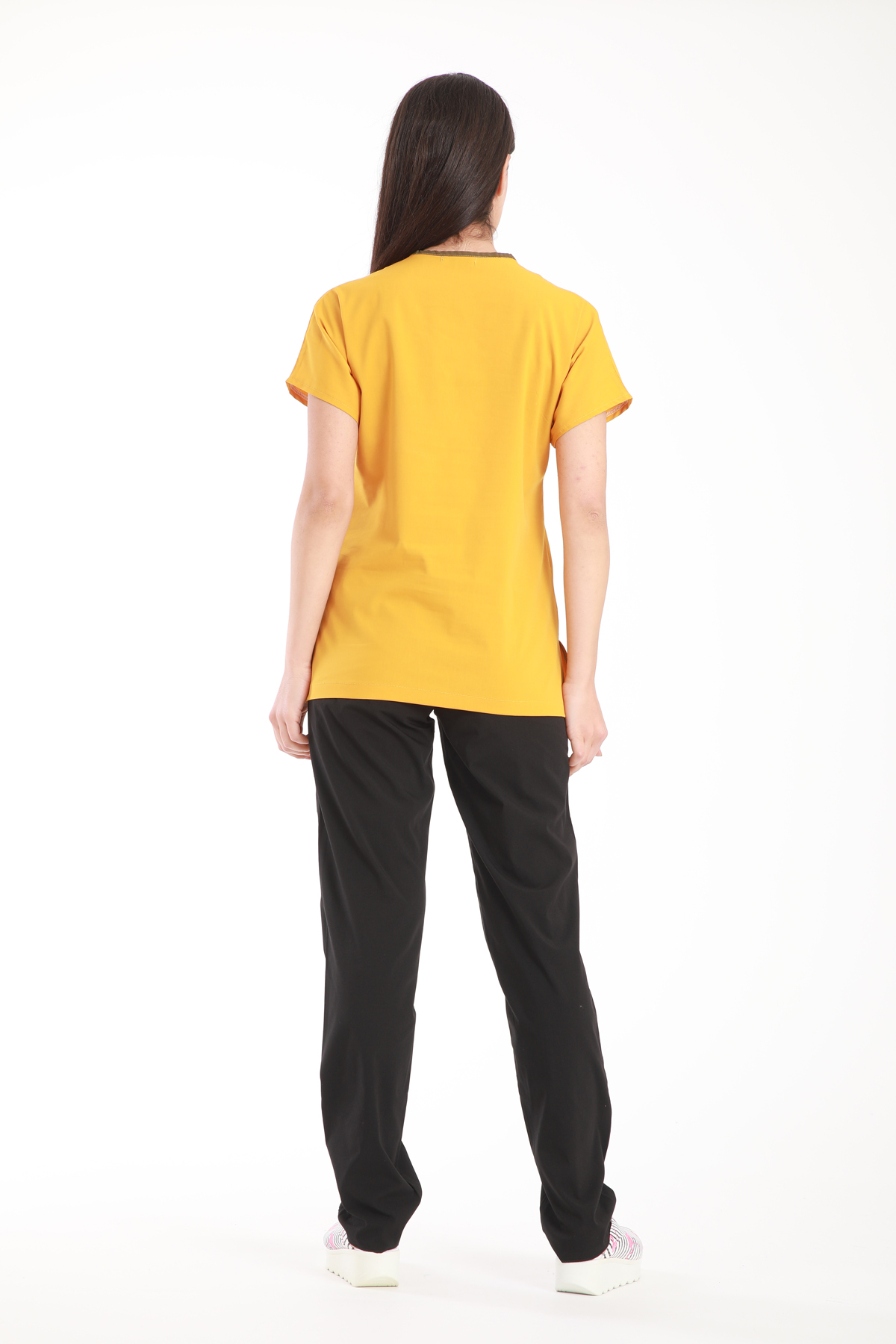 hemsire.doktor.forması.medikal.üniforma.hastane.kıyafeti.hardal.siyah.kombin.likralı.scrubs.2